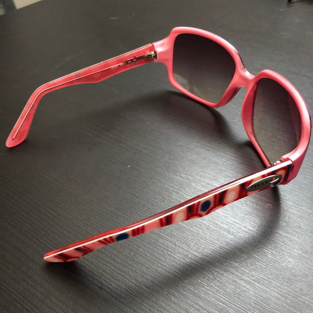 Authentic Emilio Pucci pink sunglasses made in Italy